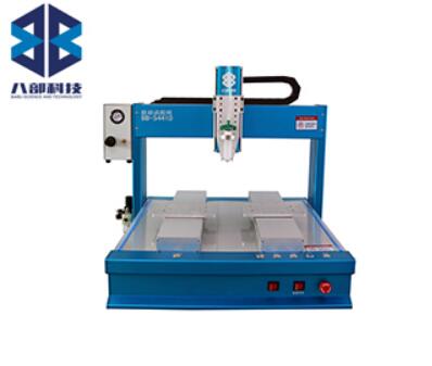 怎樣的自動(dòng)點(diǎn)膠機(jī)廠家值得信賴